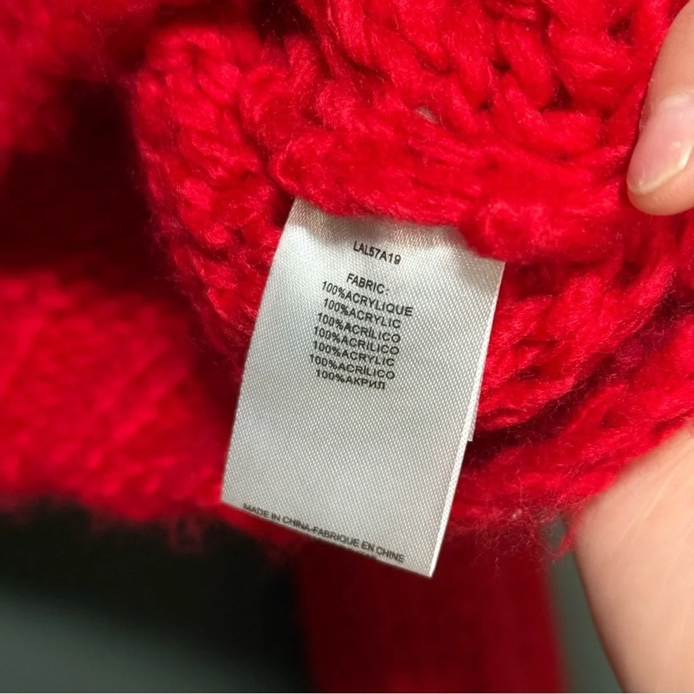 NWOT Lili Sidonio by Molly Bracken Red Cropped Sweater with Heart Detail - Picture 4 of 4